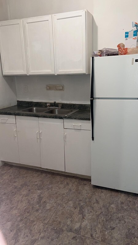 Foto del edificio - 1101 Evans Ave