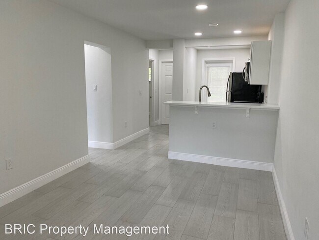 Foto del edificio - 2 br, 1 bath House - 921 Mead Ave