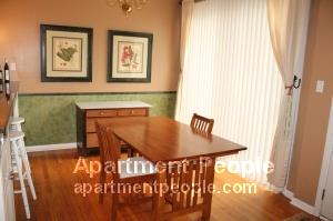 Foto del edificio - 2911 N Wolcott Ave