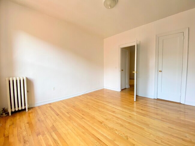 Foto del edificio - 187 Pinehurst Ave