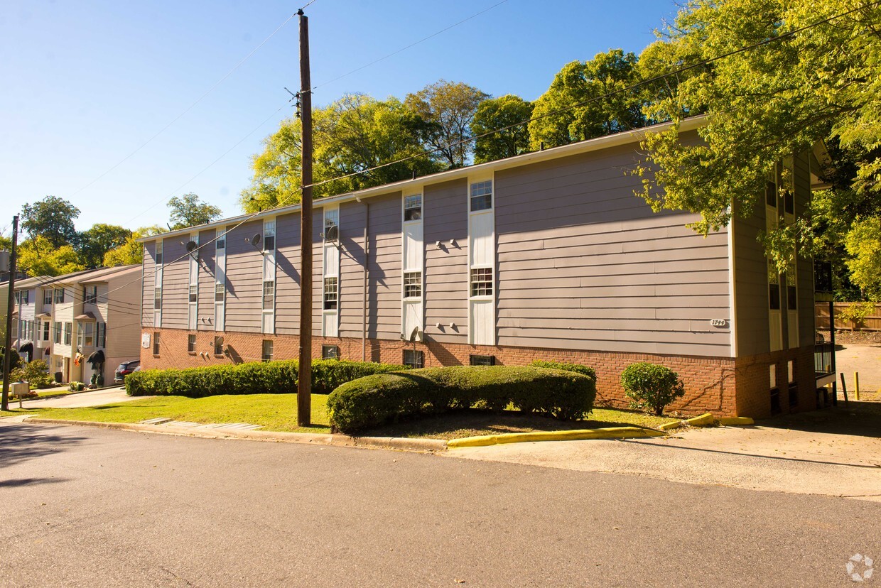 Primary Photo - Court South Apartments