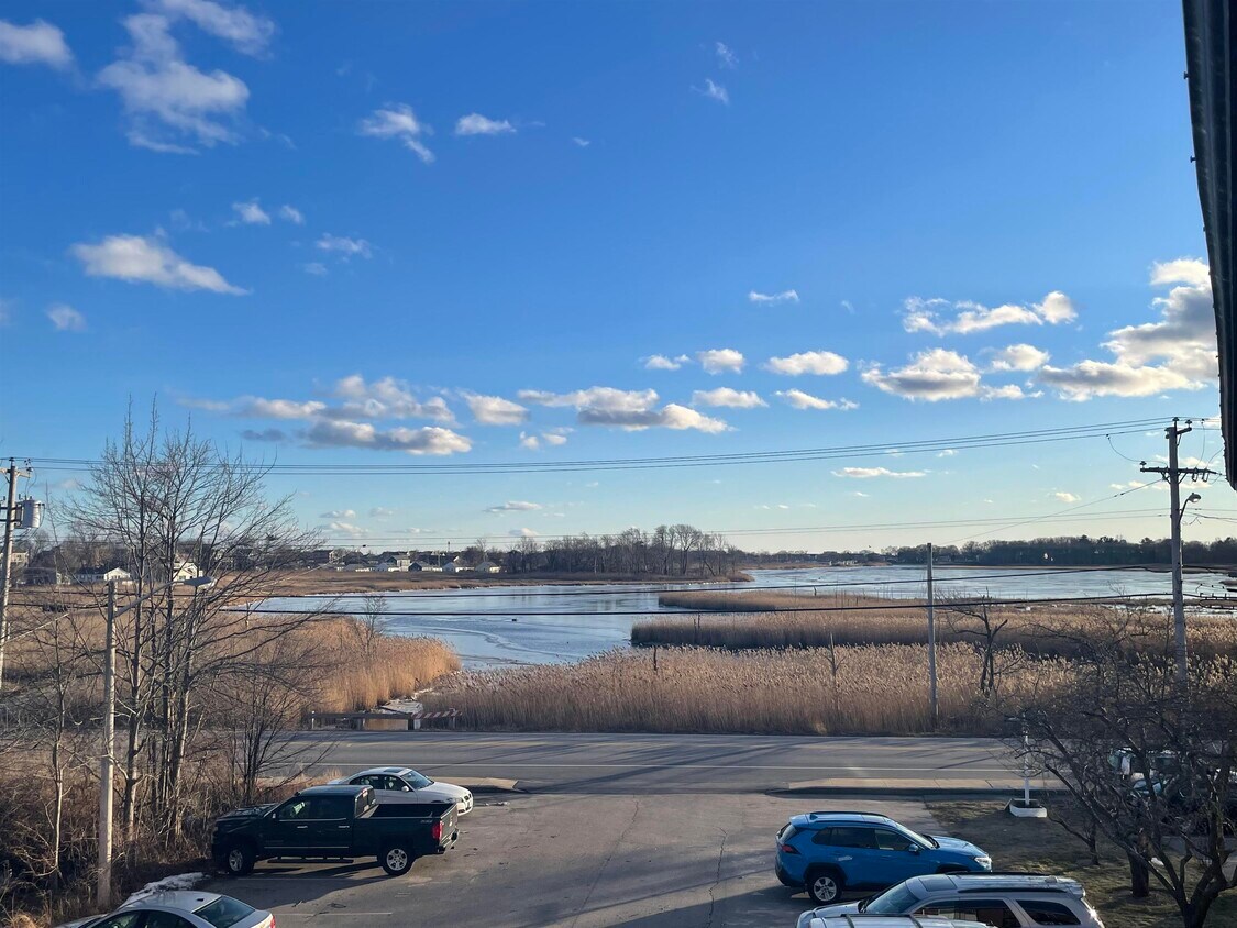 502 High St Unit 305, Hampton, NH 03842 Apartment for Rent in Hampton