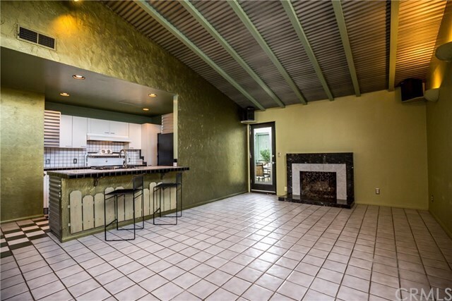 Building Photo - 34001 Zarzito Dr