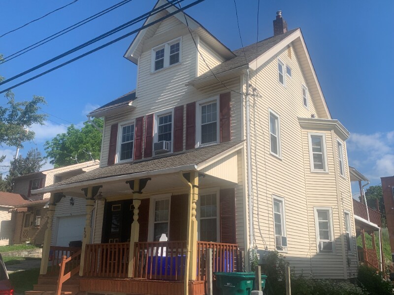 328 Spring St Unit 3, Bethlehem, PA 18018 Room for Rent in Bethlehem, PA