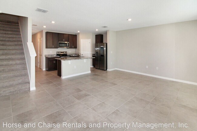 Building Photo - 3 br, 2.5 bath House - 17047 Coral Key Dr