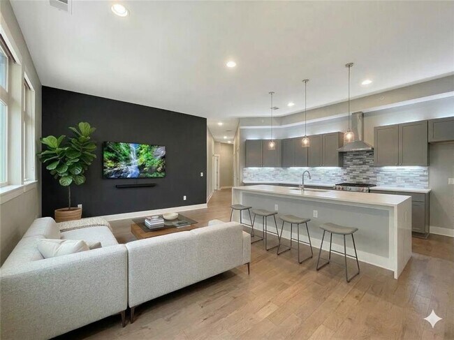 Foto del edificio - 908 Nueces St