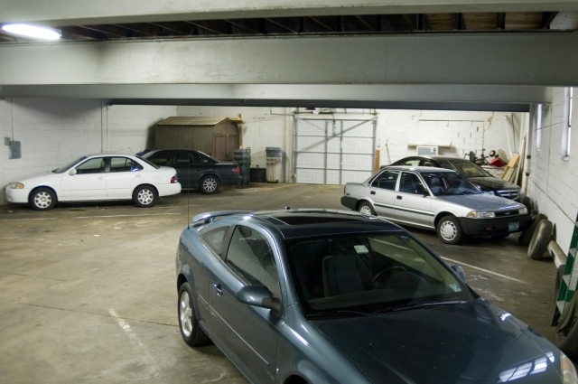 Parking Garage - Les Gertrude Apartments