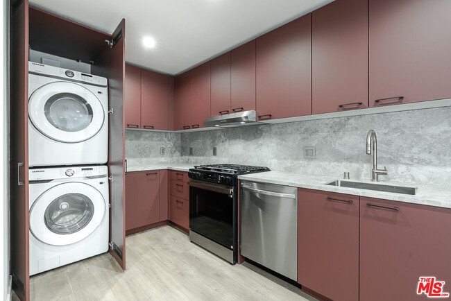 Foto del edificio - 12425 Texas Ave