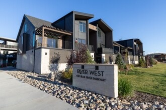 Building Photo - 930 Blue River Pkwy