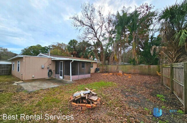 Building Photo - 2 br, 1 bath House - 6609 Sierra Ter