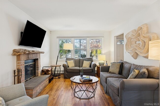 Foto del edificio - 7 Huckleberry Ln