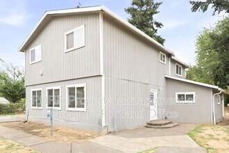 Building Photo - 10806 NE Prescott St