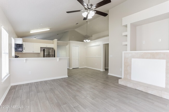 Building Photo - 1097 Cherry Point Way