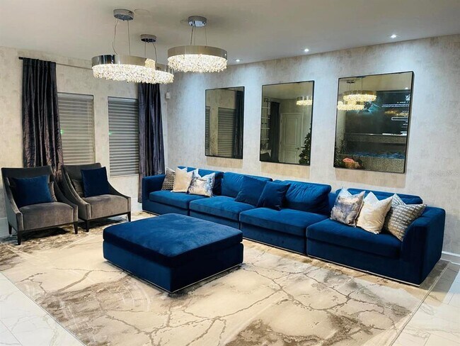 Foto del edificio - 711 N Rome Ave