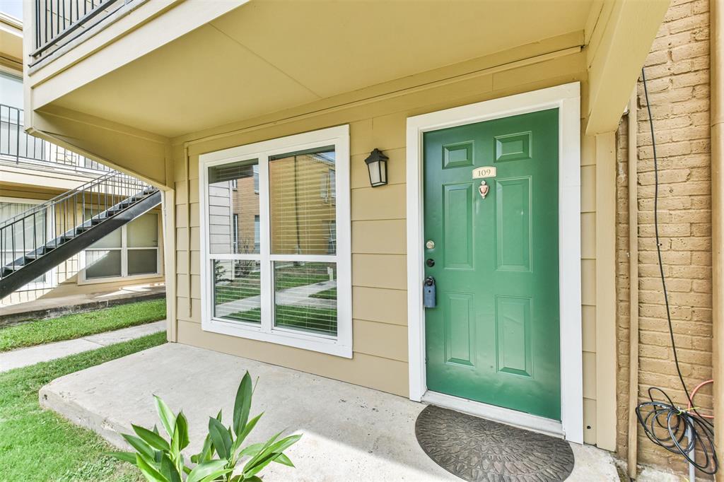 Foto principal - 8100 Creekbend Dr