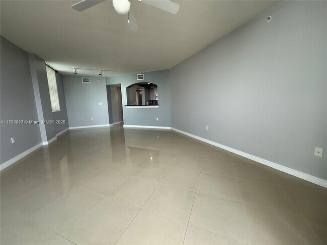 Building Photo - 9201 Collins Ave