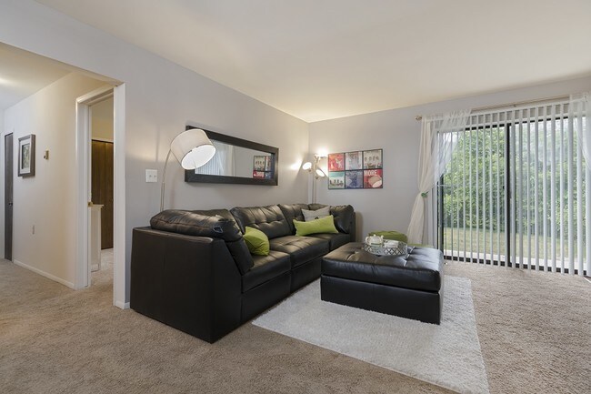Foto del edificio - 24209 Country Squire St