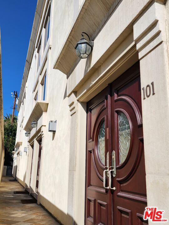 Foto del edificio - 10389 Almayo Ave