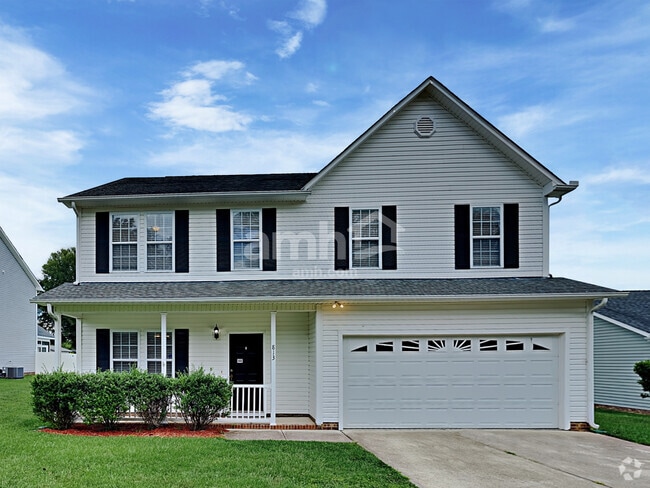 Building Photo - 813 S Hollybrook Rd