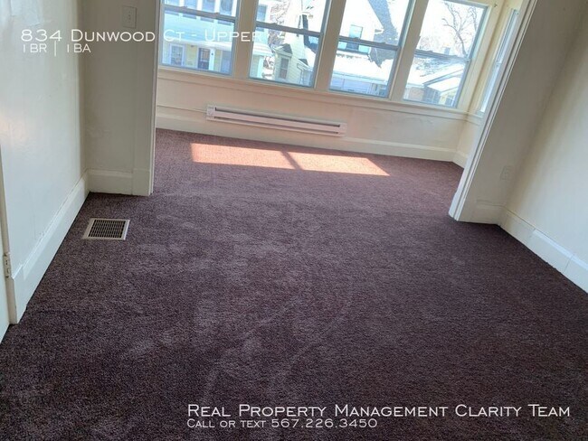 Foto del edificio - 834 Dunwood Ct