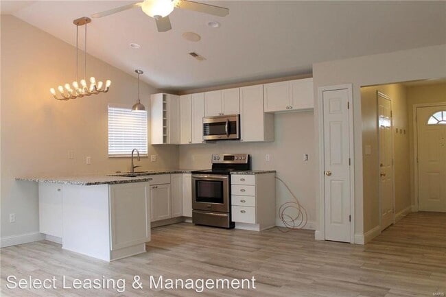 Building Photo - 2 br, 1 bath House - 10329 Garibaldi Place