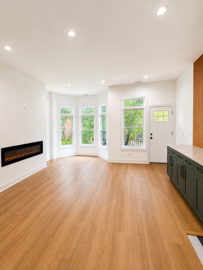 Foto del edificio - 5638 S Green St