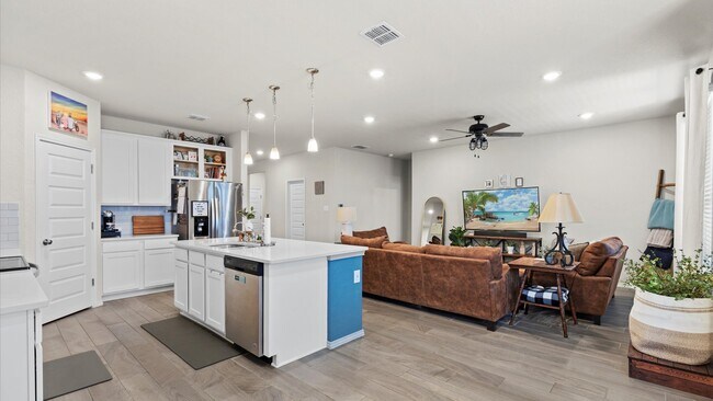 Foto del edificio - 2437 Hiddenbrooke Trace