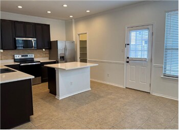 Foto del edificio - 812 Watson Way