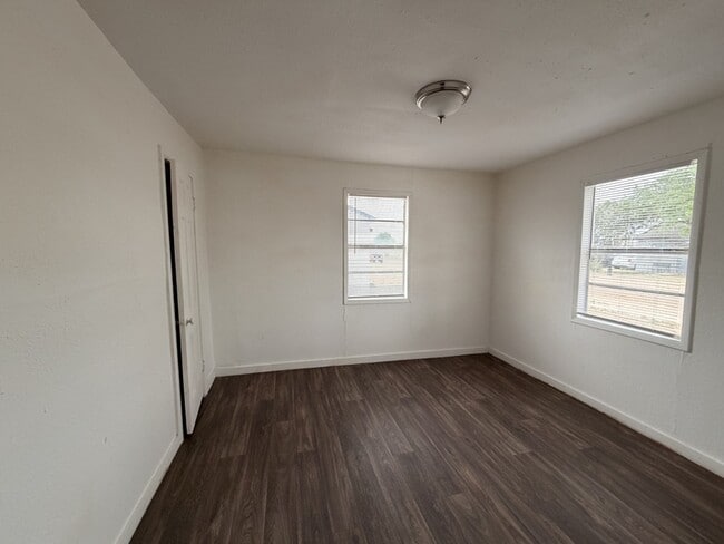 Building Photo - 4507 Avenue G