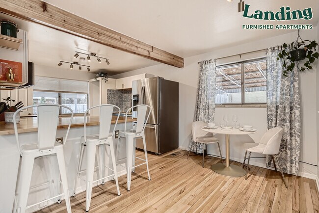 Foto del edificio - 1190 Oak St