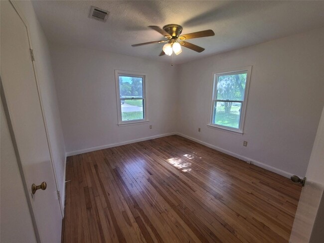 Building Photo - 401 N Tinsley St