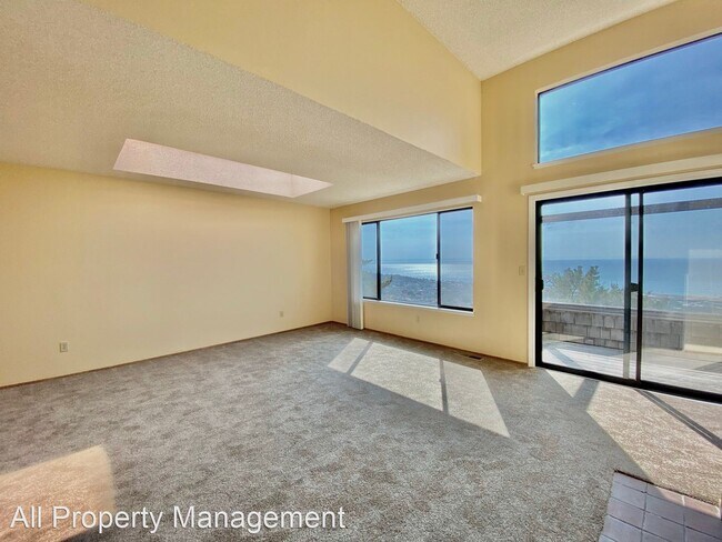 Building Photo - 286 Beachview Ave