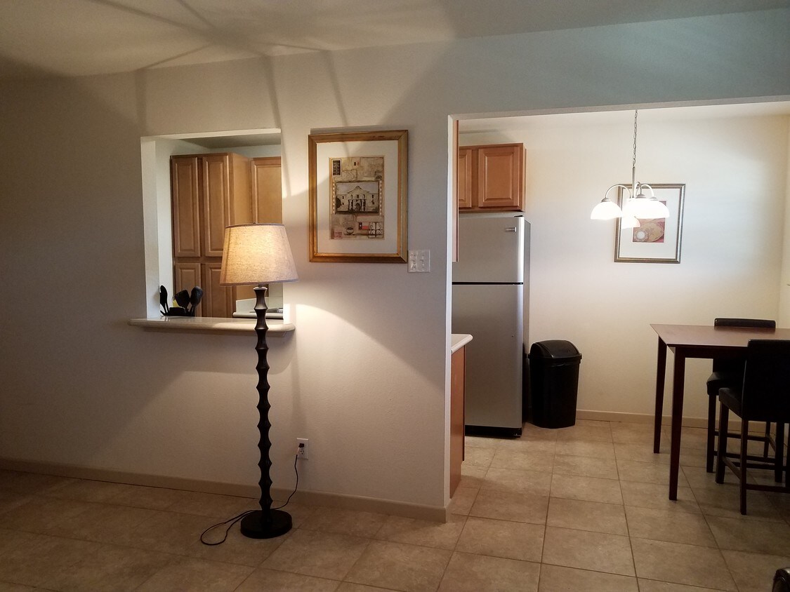 Country Club Vista Apartments Ozona, Texas - 106 Fairway Dr