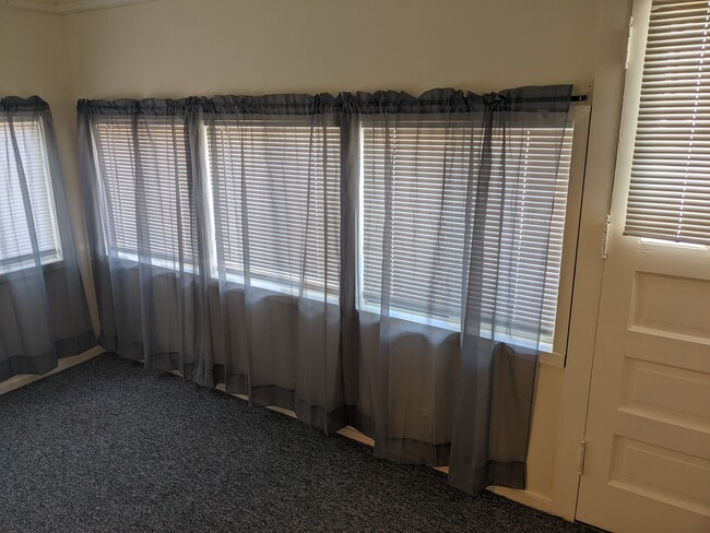 Sunroom - 77 E Liberty St