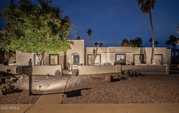 Building Photo - 6601 E Thunderbird Rd