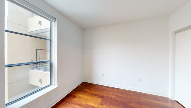 Interior Photo - Edgewater