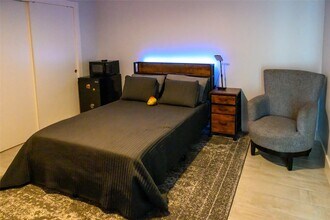 Building Photo - 4618 Nichols St