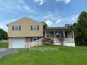 Building Photo - 3531 Rothsville Rd