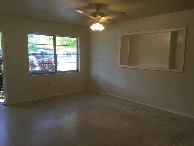 Building Photo - 5045 Brookmeade Dr