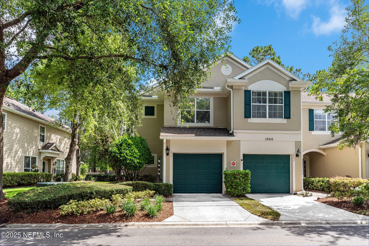 Primary Photo - 7990 Baymeadows Cir E