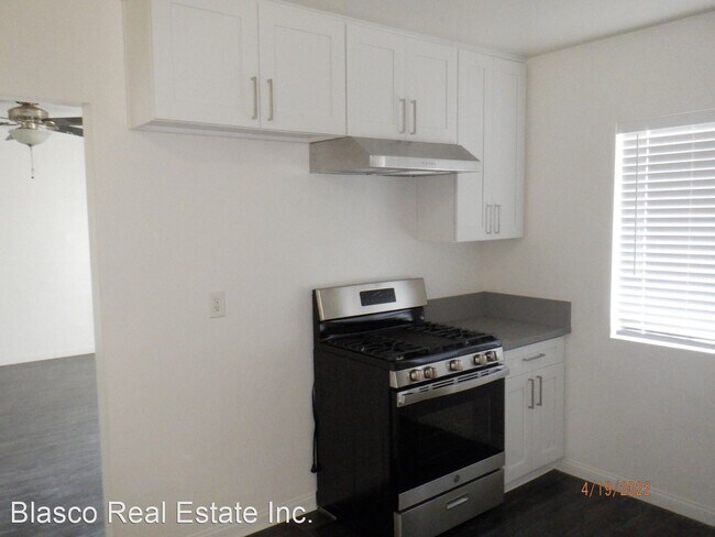 Building Photo - 2 br, 1 bath House - 1540 Caroline Ct