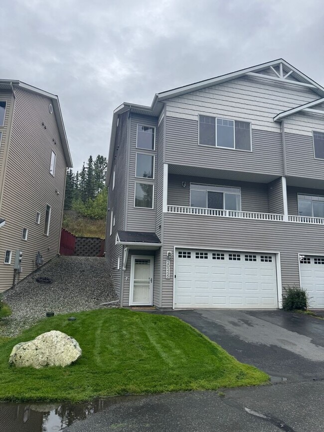 Building Photo - 3 Bed, 2.5 Bath Condo in Eagle River