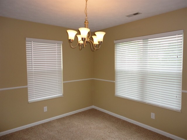 Foto del edificio - 2372 Ferndown Drive