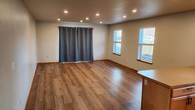 Building Photo - 4828 Outrigger Loop