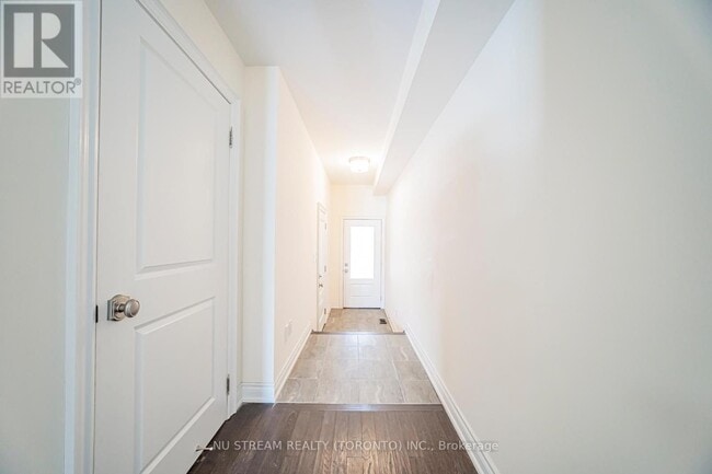 Photo du bâtiment - 47 New Yorkton Ave