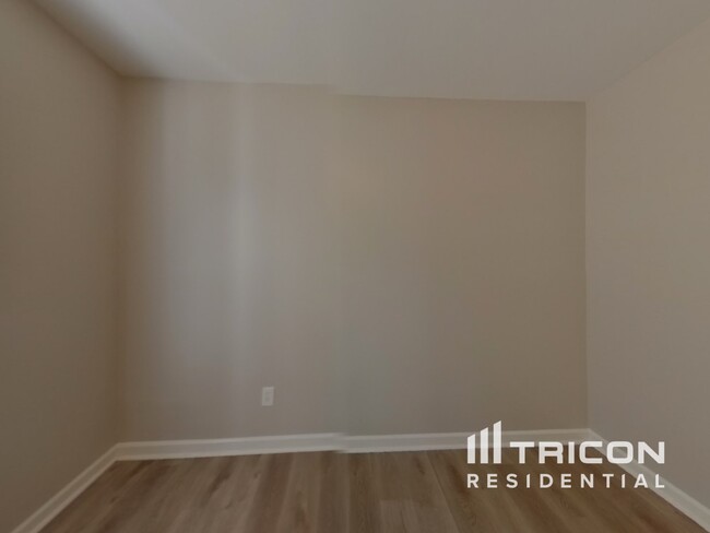 Foto del edificio - 2313 Century Oaks Ln