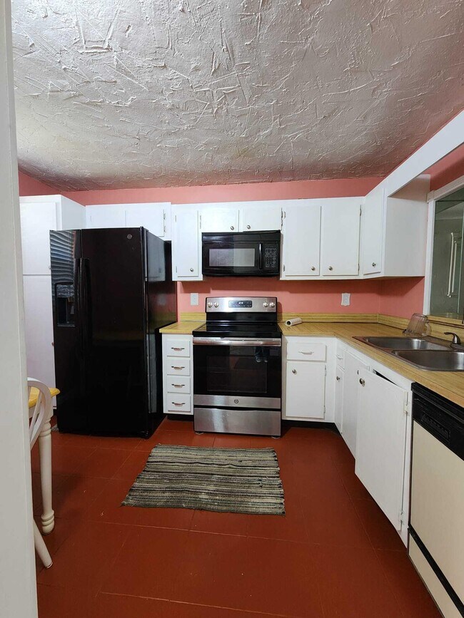 Foto del edificio - 2920 SW 22nd Ave