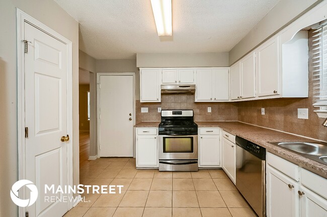 Building Photo - 1606 Elizabeth Ln