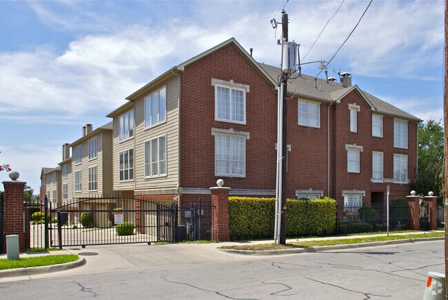 Building Photo - Townhomes of Remington Aim