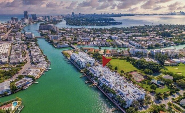 Foto del edificio - 163 N Shore Dr